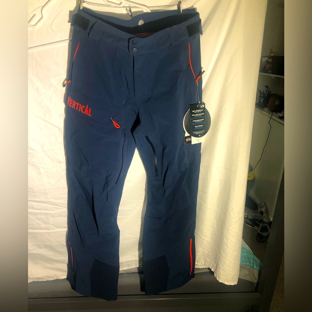 NWT-Vertical Ski/Snow Pants.Woman’s Size 38.Made In France.Color-Dark Blue/Chili